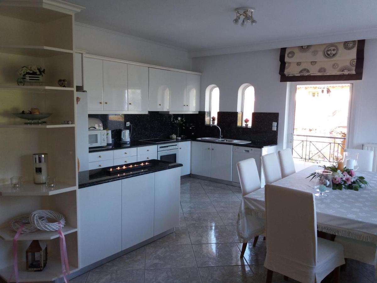 Beach House Villa Неа-Макри Номер фото
